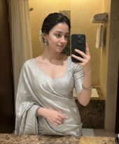 Call girls in Sector 115 Noida 8750020700 Escorts service